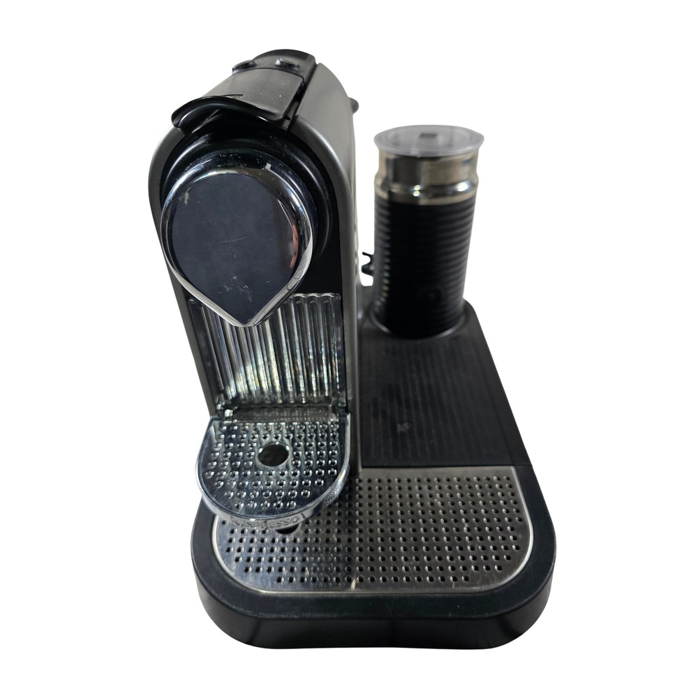 Nespresso CitiZ & Milk Espresso Machine by DeLonghi C121